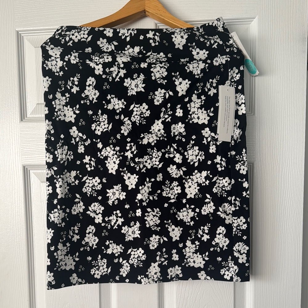 Margaret M Black and White Mini Pencil Skirt